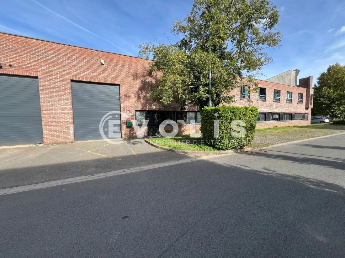 Photo 1 – location Entrepôts / activités	VILLENEUVE D'ASCQ (59650)