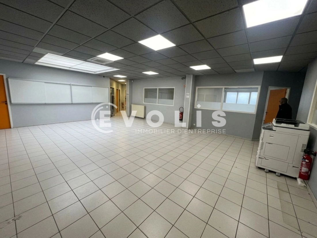 Photo 5 – location Entrepôts / activités	SAINT QUENTIN FALLAVIER (38070)
