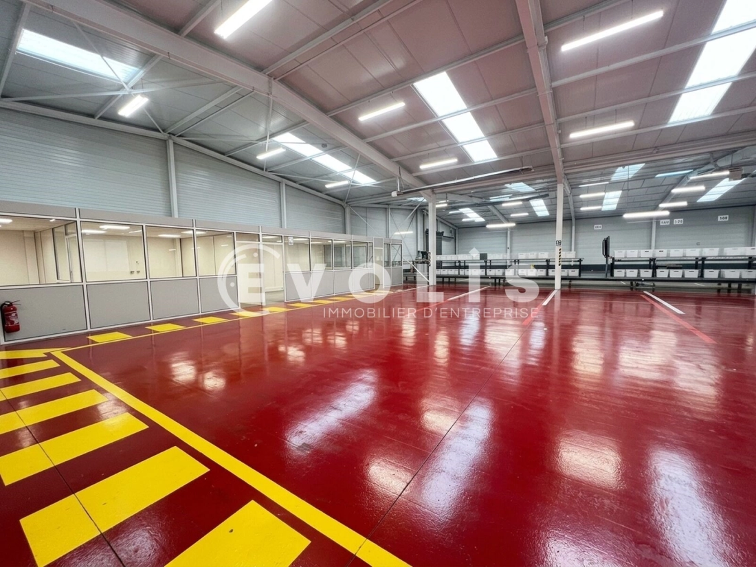 Photo 3 – location Entrepôts / activités	SAINT QUENTIN FALLAVIER (38070)