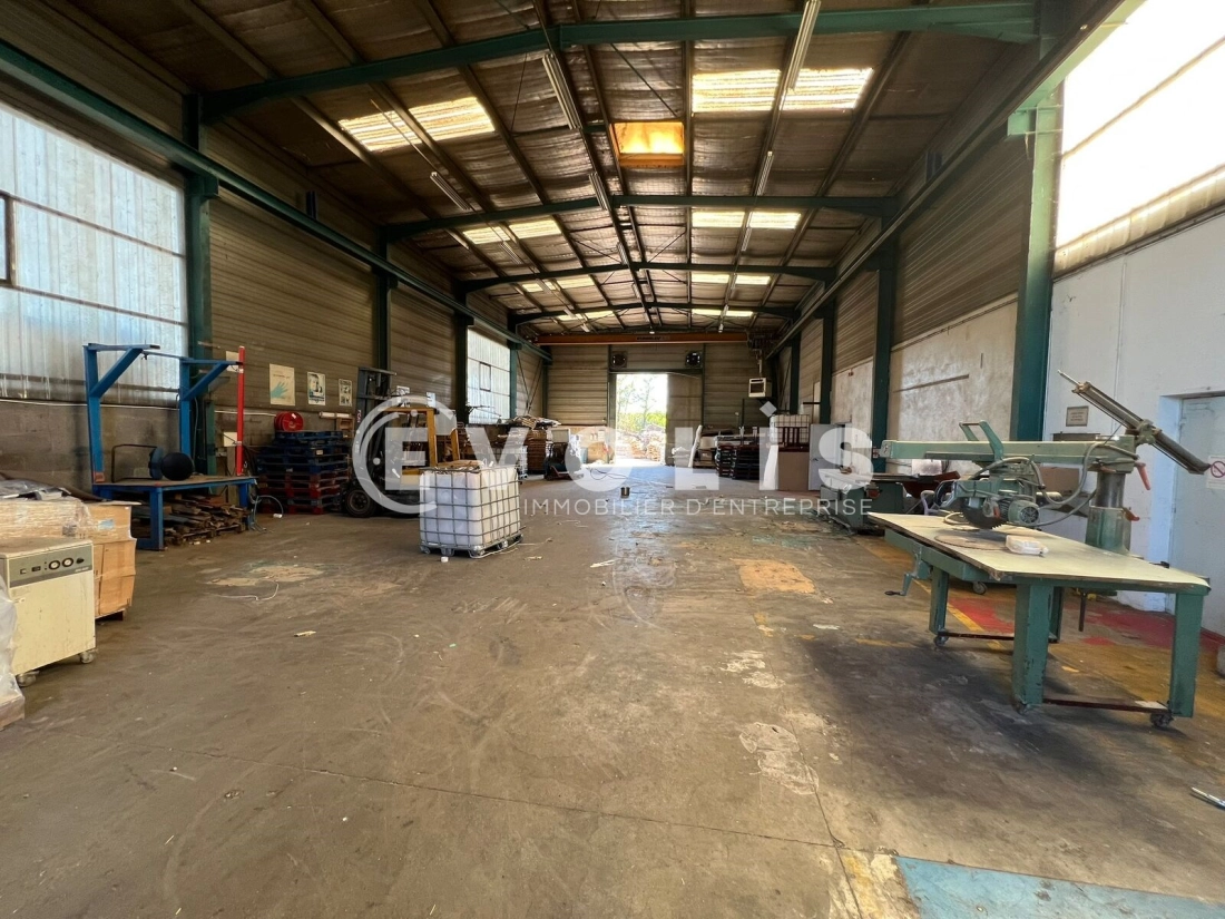 Photo 3 – location Entrepôts / activités	BLYES (01150)