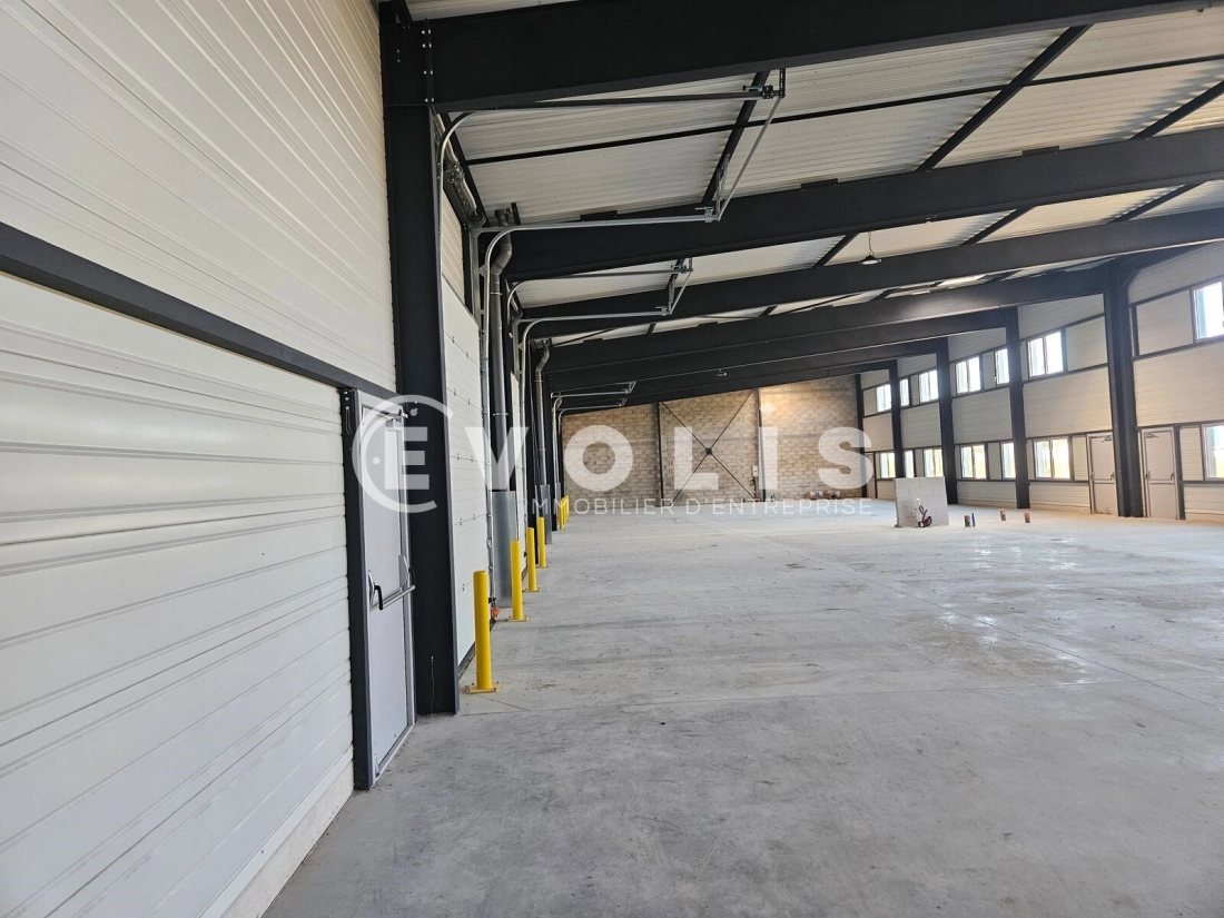 Photo 5 – location Entrepôts / activités	OLLAINVILLE (91340)