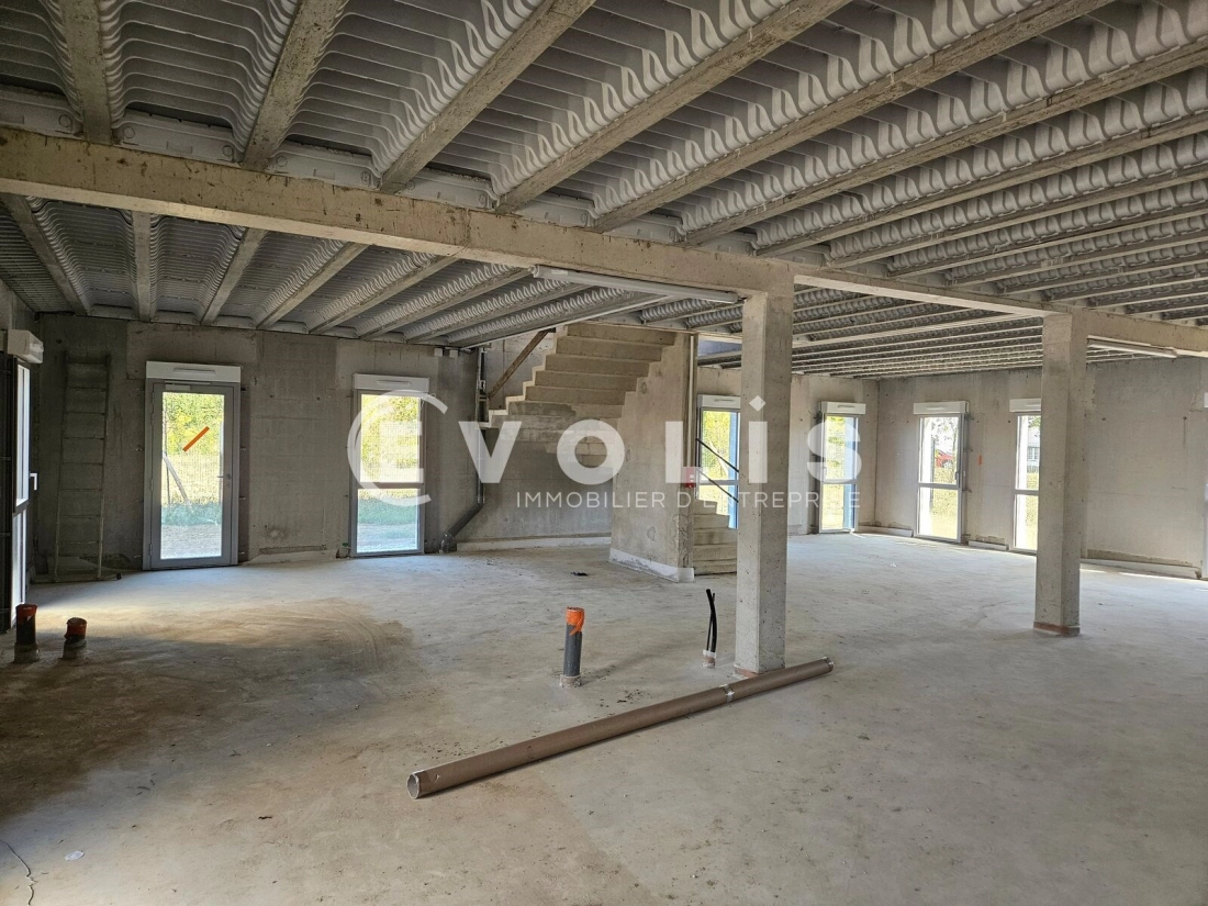 Photo 6 – location Entrepôts / activités	OLLAINVILLE (91340)