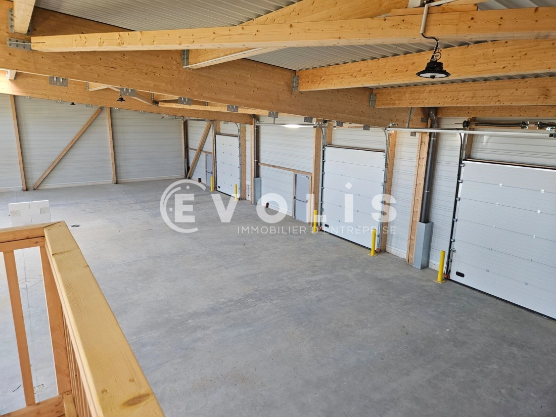 Photo 13 – location Entrepôts / activités	OLLAINVILLE (91340)