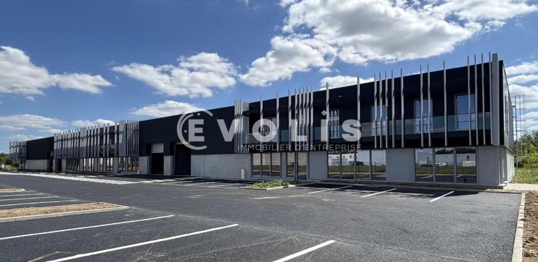 Photo 2 – vente Entrepôts / activités	AVELIN (59710)