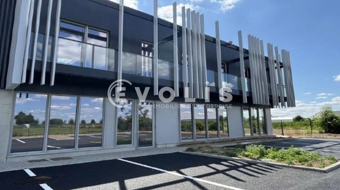 Photo 6 – vente Entrepôts / activités	AVELIN (59710)