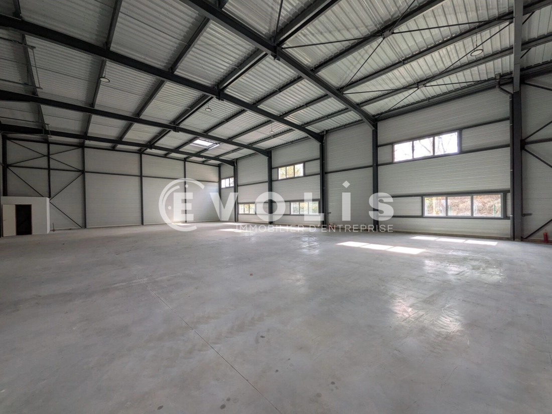 Photo 2 – location Entrepôts / activités	MERIGNAC (33700)