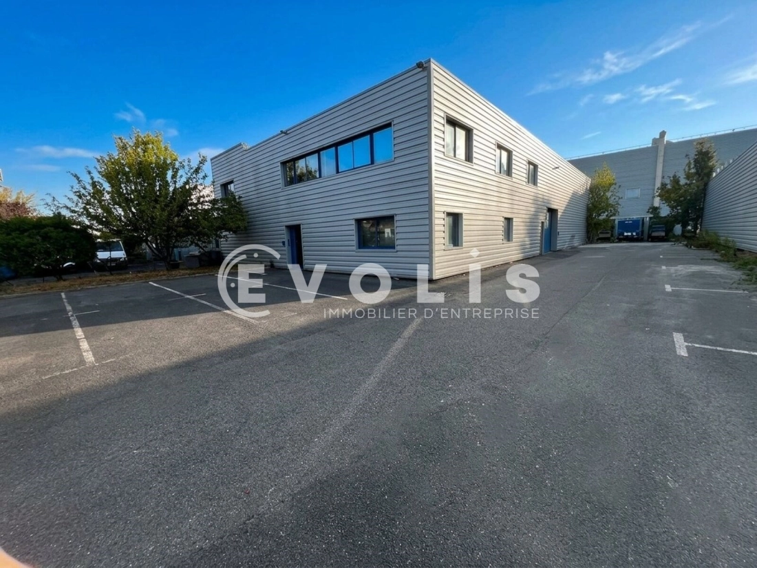Photo 7 – location Entrepôts / activités	GRIGNY (91350)