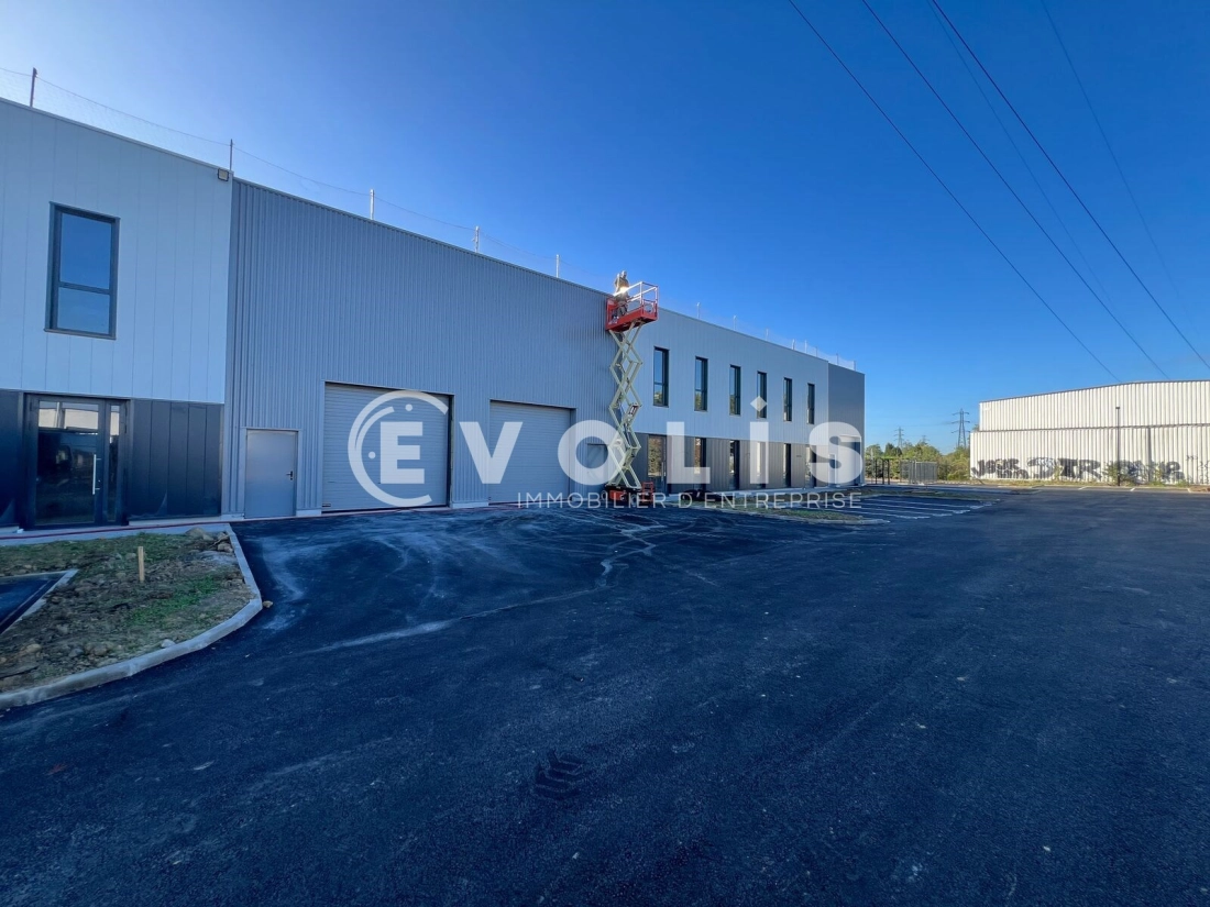 Photo 3 – vente Entrepôts / activités	MOUVAUX (59420)