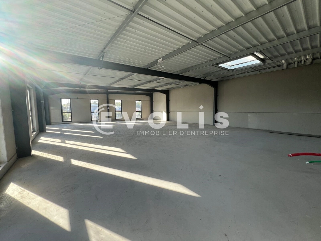 Photo 7 – vente Entrepôts / activités	MOUVAUX (59420)