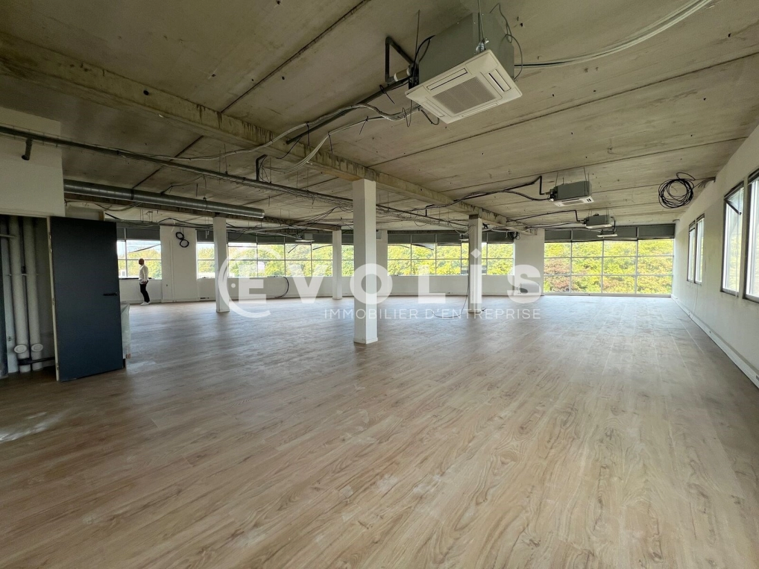 Photo 2 – location bureaux	LAMBERSART (59130)