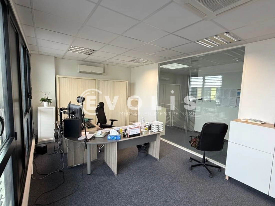 Photo 6 – location bureaux	VAULX EN VELIN (69120)