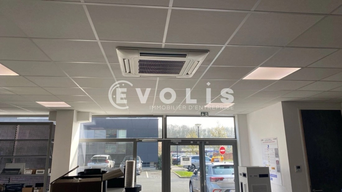 Photo 3 – location Entrepôts / activités	LESQUIN (59810)