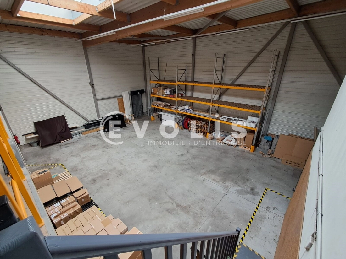 Photo 2 – location Entrepôts / activités	WAMBRECHIES (59118)