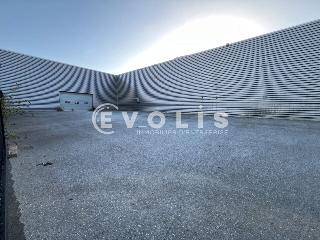 Photo 5 – location Entrepôts / activités	LESQUIN (59810)