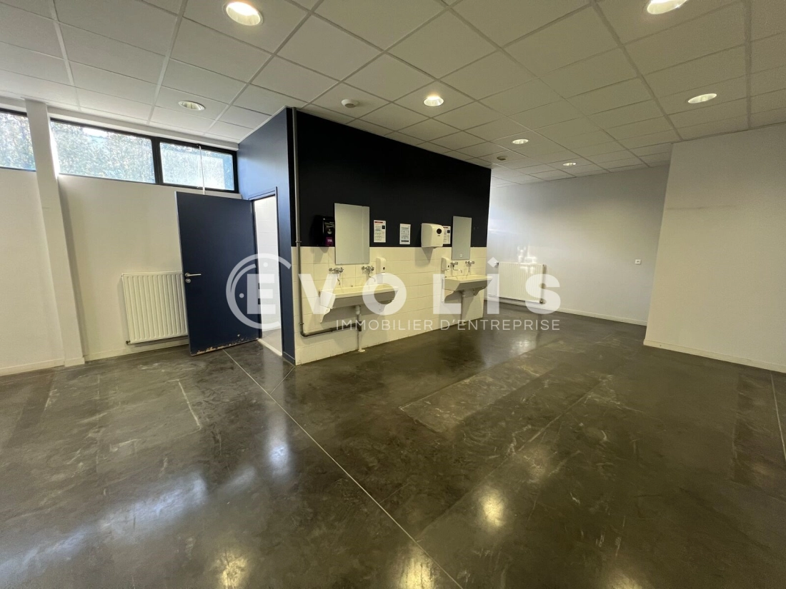 Photo 13 – location Entrepôts / activités	LESQUIN (59810)