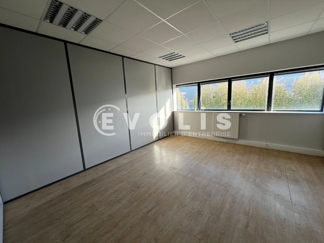 Photo 15 – location Entrepôts / activités	LESQUIN (59810)