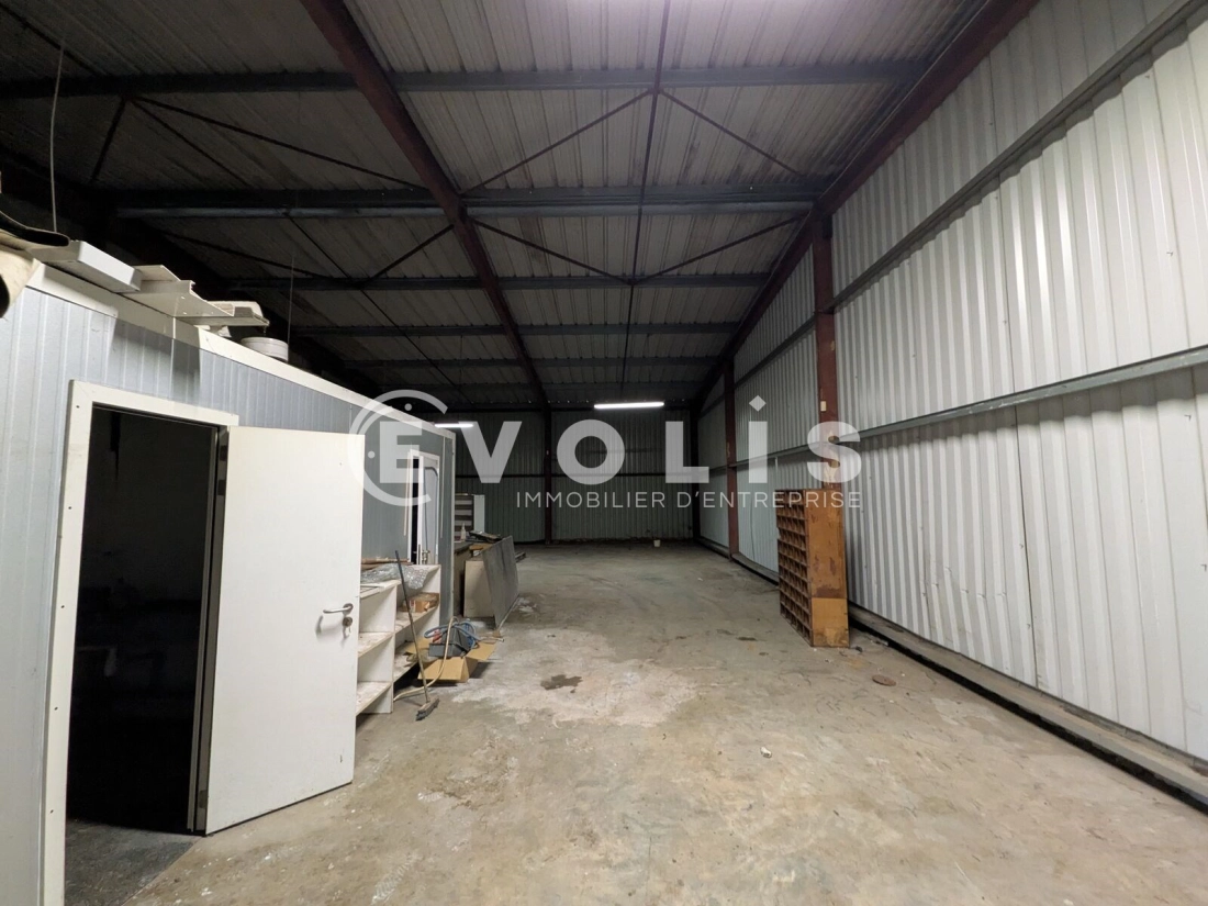 Photo 1 – location Entrepôts / activités	CENAC (33360)