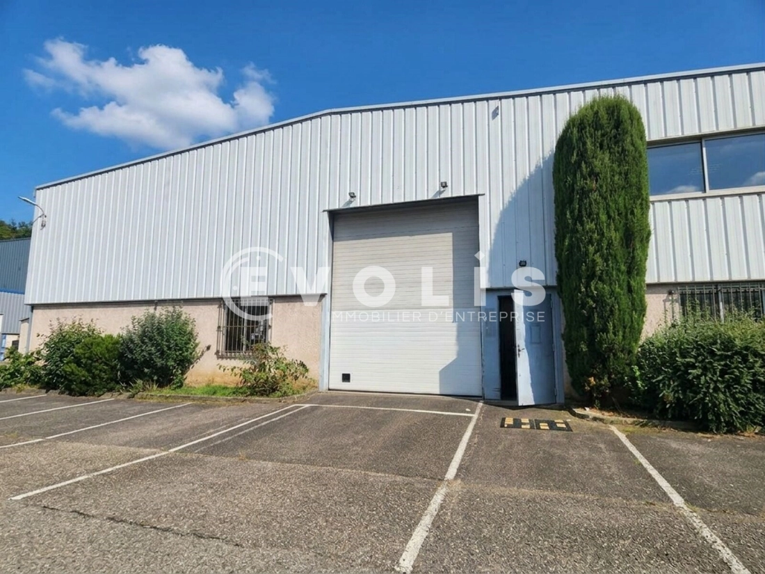 Photo 2 – location Entrepôts / activités	VIENNE (38200)