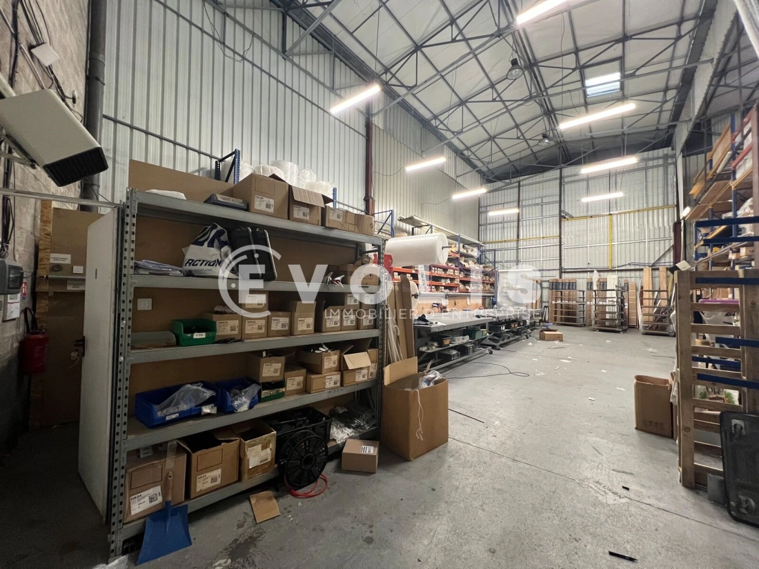 Photo 2 – location Entrepôts / activités	ATHIS MONS (91200)