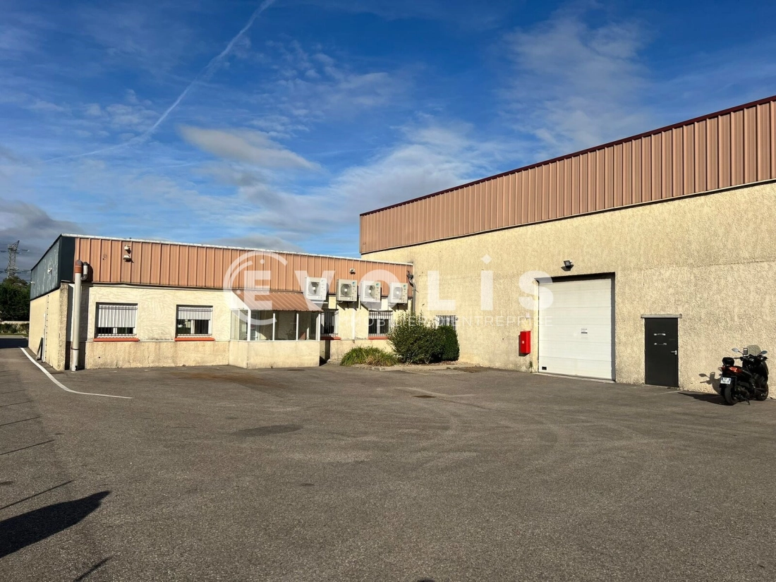 Photo 7 – location Entrepôts / activités	TOUSSIEU (69780)