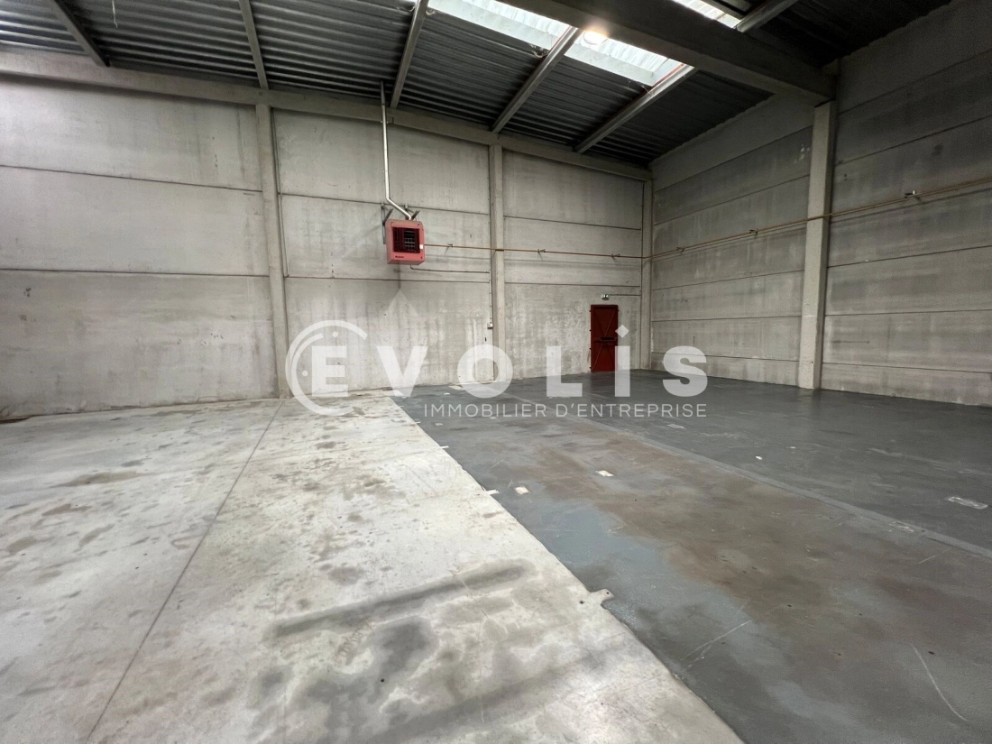 Photo 8 – location Entrepôts / activités	VILLENEUVE D'ASCQ (59650)