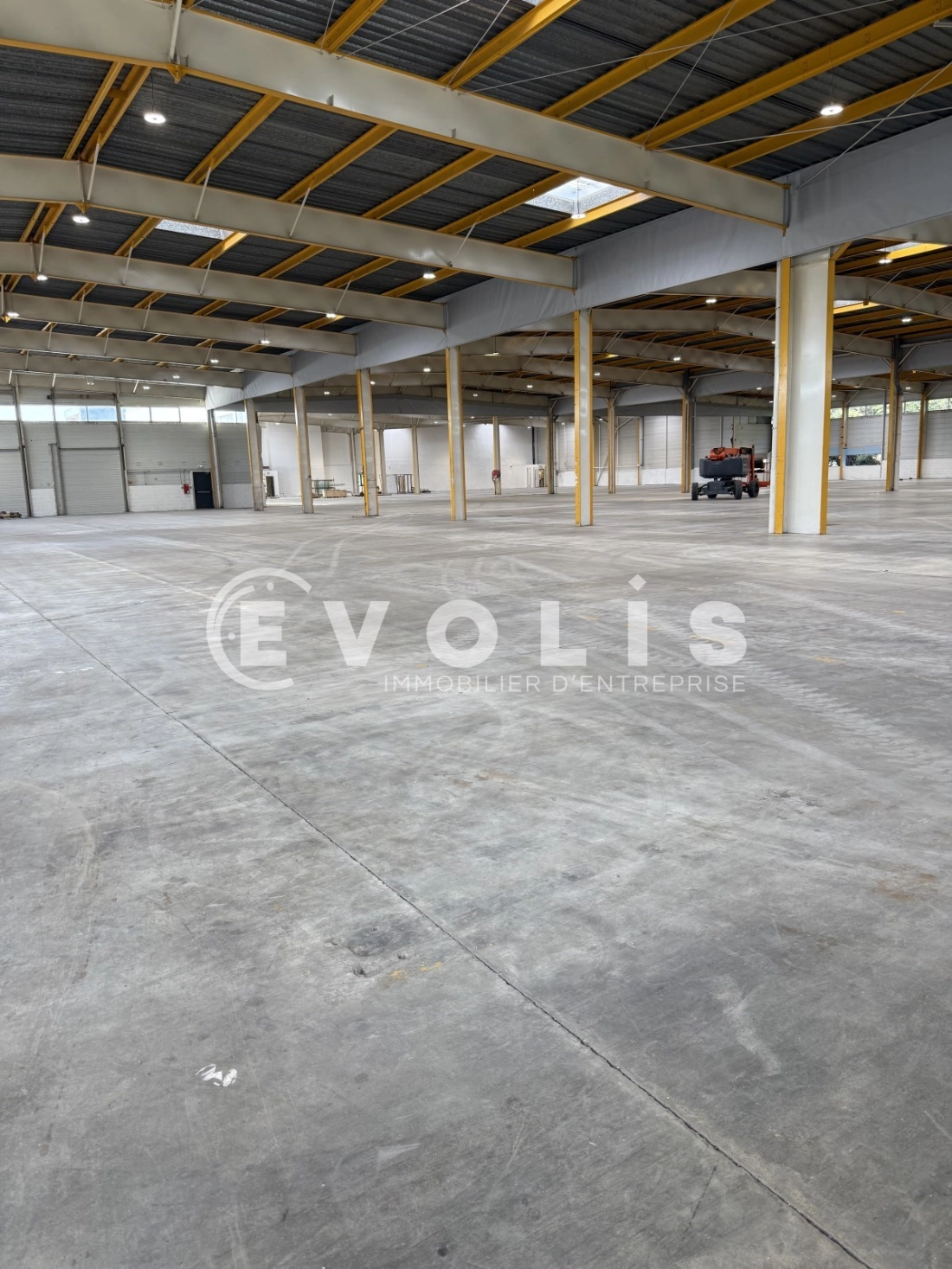 Photo 5 – location Entrepôts / activités	AVIGNON (84000)