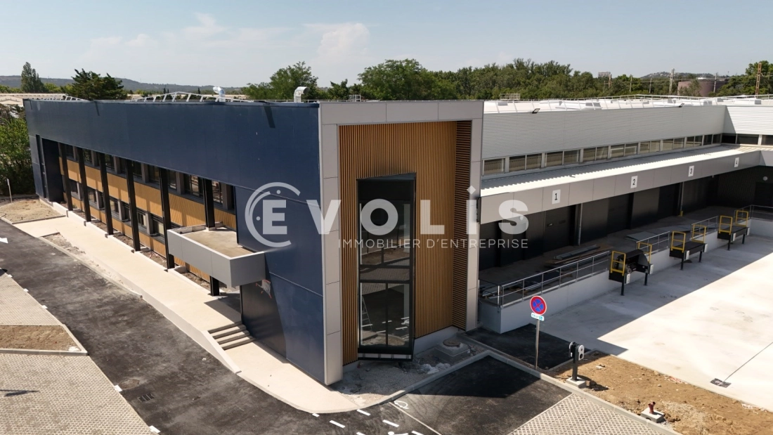 Photo 5 – location Entrepôts / activités	AVIGNON (84000)