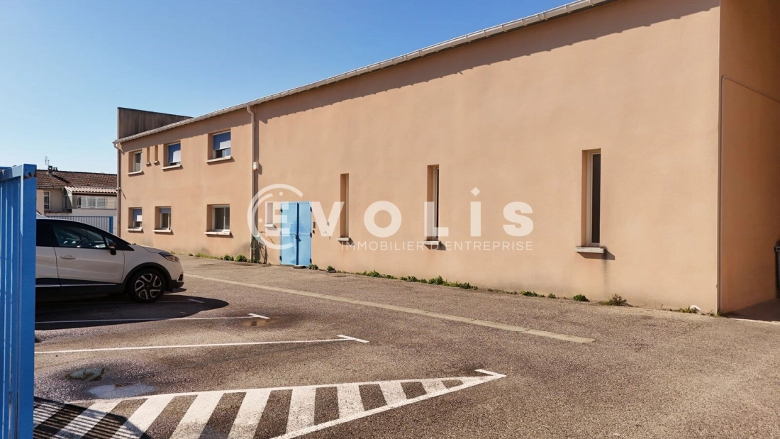 Photo 2 – location Entrepôts / activités	BOLLENE (84500)