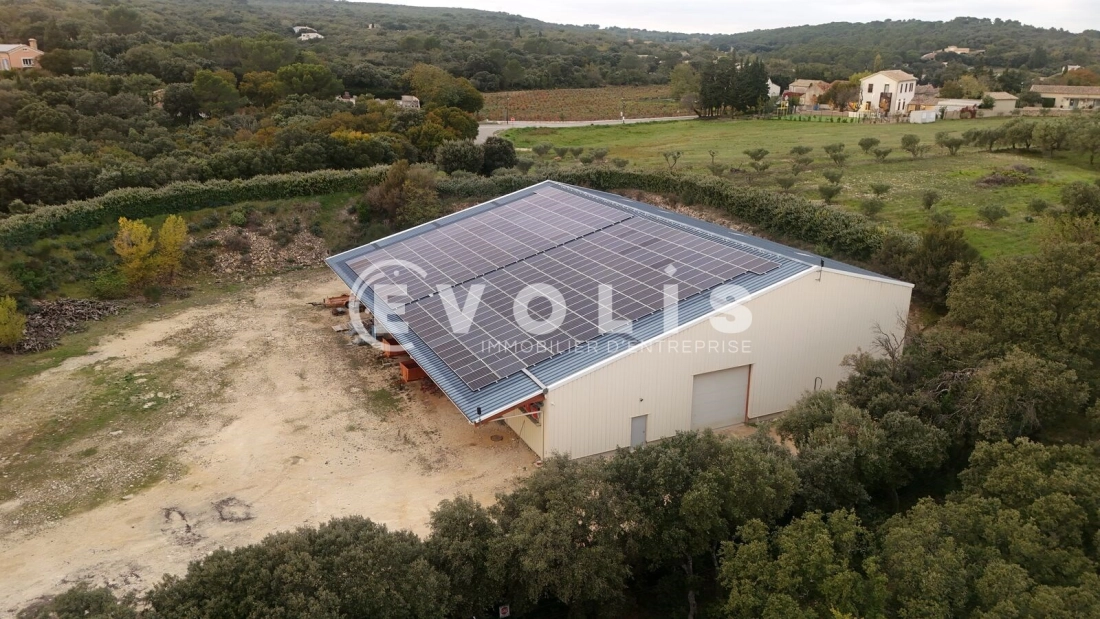 Photo 3 – location Entrepôts / activités	LAGARDE PAREOL (84290)