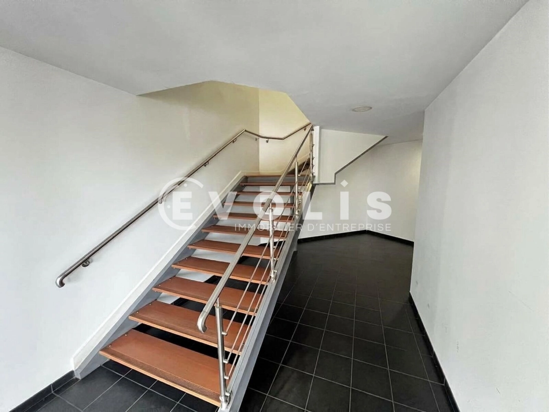 Photo 8 – location bureaux	GRIGNY (91350)