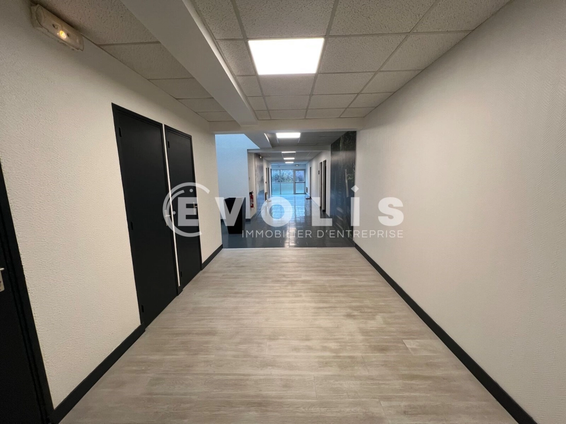 Photo 7 – location Entrepôts / activités	MONTRY (77450)