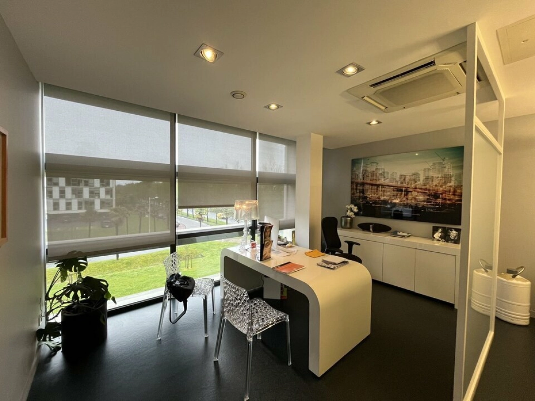 Photo 1 – vente bureaux	BAYONNE (64100)