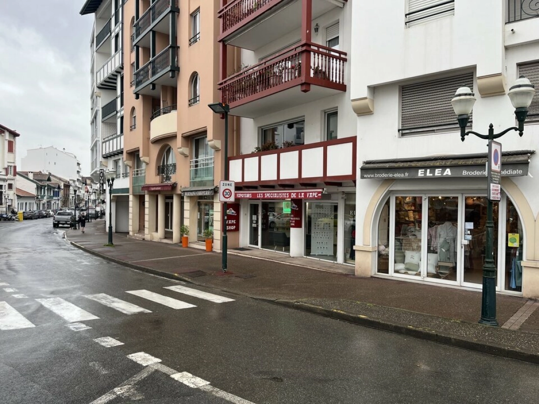 Photo 1 – location Locaux commerciaux	SAINT JEAN DE LUZ (64500)
