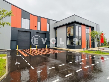 Photo 1 – location Entrepôts / activités	LIMEIL BREVANNES (94450)