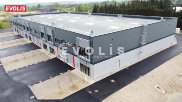 Photo 1 – location Entrepôts / activités	VILLENEUVE LES AVIGNON (30400)