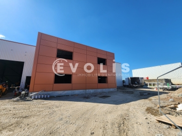 Photo 1 – location Entrepôts / activités	CHASSIEU (69680)