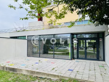 Photo 1 – vente Locaux commerciaux	CHAMPS SUR MARNE (77420)