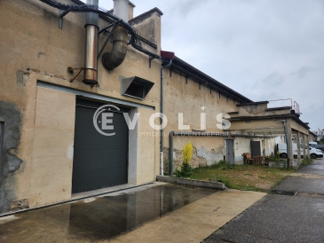 Photo 1 – location Entrepôts / activités	VILLEURBANNE (69100)
