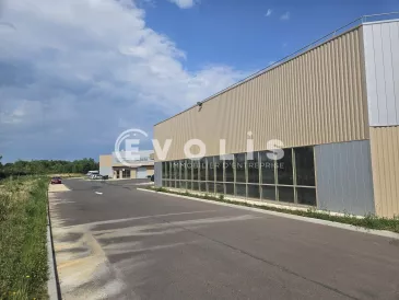 Photo 1 – vente Entrepôts / activités	MAROLLES EN HUREPOIX (91630)