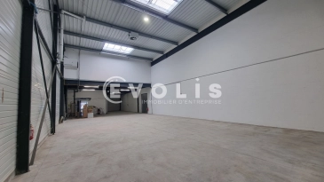 Photo 1 – location Entrepôts / activités	COLLEGIEN (77090)