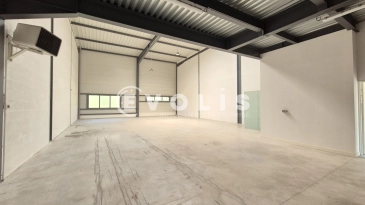 Photo 1 – location Entrepôts / activités	BUSSY SAINT GEORGES (77600)