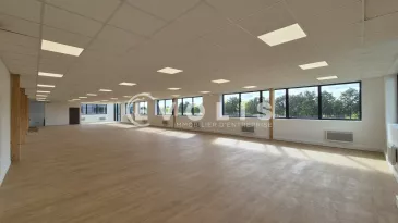 Photo 1 – location bureaux	SERRIS (77700)