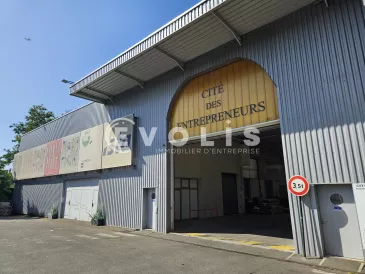 Photo 1 – location Entrepôts / activités	PALAISEAU (91120)