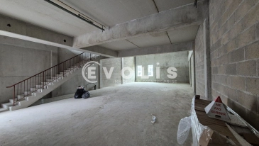 Photo 1 – location Entrepôts / activités	SERRIS (77700)