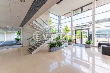 Photo 1 – vente bureaux	SERRIS (77700)
