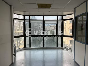 Photo 1 – location bureaux	PARIS (75018)