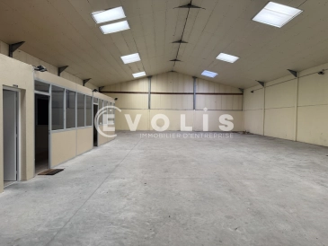 Photo 1 – location Entrepôts / activités	CAMON (80450)