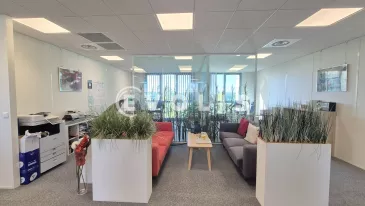 Photo 1 – vente bureaux	SERRIS (77700)