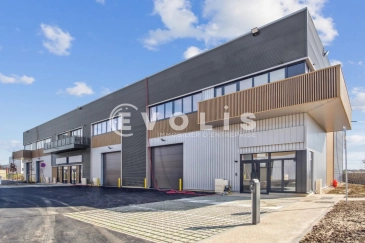 Photo 1 – location Entrepôts / activités	CHALIFERT (77144)