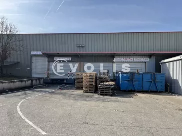 Photo 1 – location Entrepôts / activités	DAGNEUX (01120)